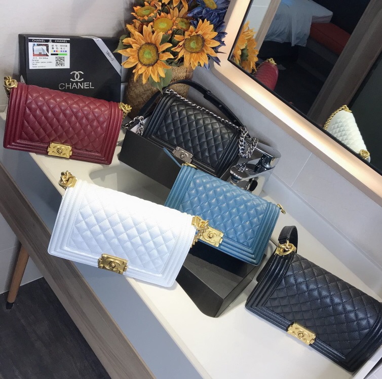 CHANEL 샤넬 캐비어 보이백 4종