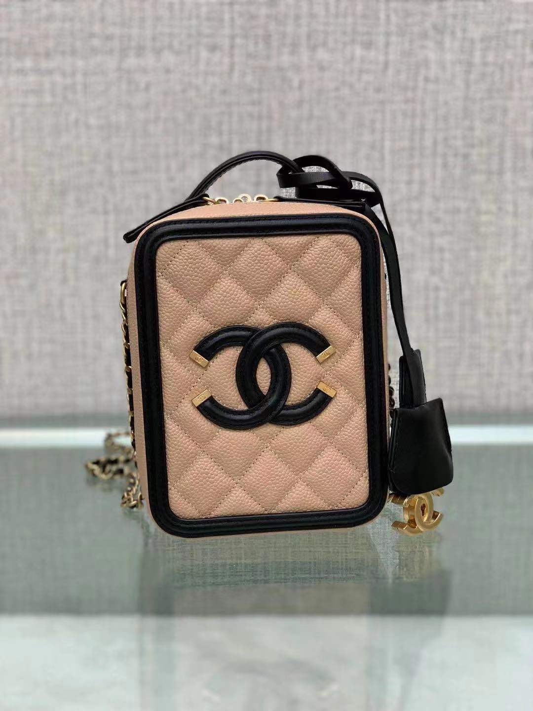CHANEL 샤넬 크로스백 14x7x18cm