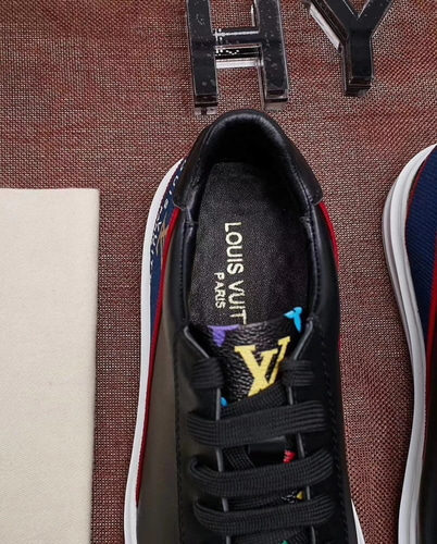 LOUIS VUITTON 루이비통 모노그램 스니커즈