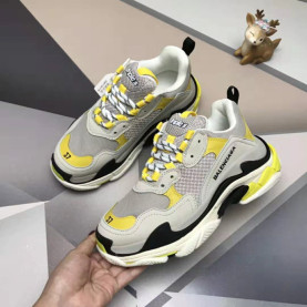 BALENCIAGA 발렌시아가 트리플S