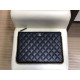 CHANEL 샤넬 2020 레더 클러치백,CHAB1237,28CM,블랙