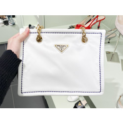 PRADA 프라다 나일론 삼각로고 미듐 체인 숄더백 3가지 색상