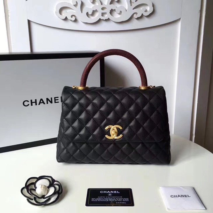 CHANEL 샤넬 코코핸들 캐비어 블랙&금장 25cm