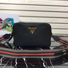 PRADA 프라다 레더 숄더백 1BH082-2