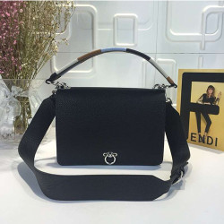 FENDI 펜디 여성용 메신저백