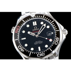 OMEGA 오메가 씨마스터 300m 007에디션 212.30.41.20.01.005