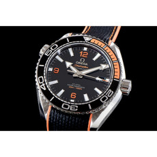 OMEGA 오메가 씨마스터 600m 칼리버 215.32.44.21.01.001