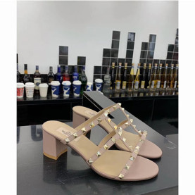 VALENTINO 발렌티노 락스터드 샌들힐 6.5cm N01470-3