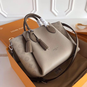 LOUIS VUITTON 루이비통  하우메아 마히나  M55030