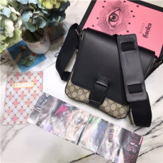 GUCCI 구찌 남성용 숄더백 473877-2