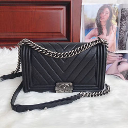 CHANEL 샤넬 리보이백 25CM ALEBOY AS92058