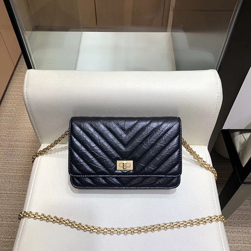 CHANEL 샤넬 WOC신상 빈티지 체인 미니백 AS61668