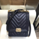 CHANEL 샤넬 19SS 신상 미니캐비어 쉐브론 리보이백 블랙 A0S0130