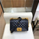 CHANEL 샤넬 미니 숄더백 A067085 20CM