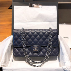 CHANEL 샤넬 클래식 플랩백 A01112 (프랑스 수입가죽)