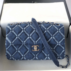 CHANEL 샤넬 플랩 숄더백 AS35700 2020/신상
