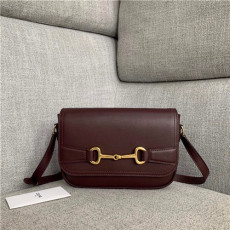 CELINE 셀린느 크레시백 미디움 C30010-1