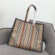 BURBERRY 버버리 쇼핑백 B4519 2022/신상
