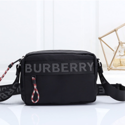 BURBERRY 버버리 크로스백 B5055 신상