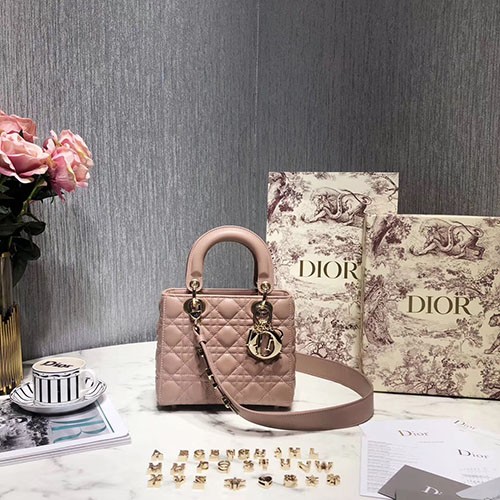 DIOR 디올 레이디백 신상(스트랩 이니셜 선택가능) D10801