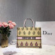 DIOR 디올 북 토트백 신상 D50040