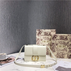 DIOR 디올 써티 몽테인백 D89151-7 신상