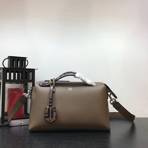 FENDI 펜디 신상 바이더웨이백 28CM F36492
