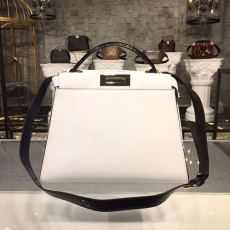 FENDI 펜디 피카부백 화이트 33CM F90150