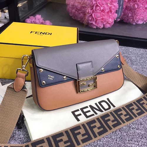 FENDI 펜디 바게트백 신상