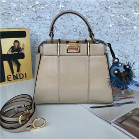 FENDI 펜디 피카푸 아이코닉 미니 F8838