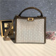 FENDI 펜디 피카푸 미디움 F8820-2 신상
