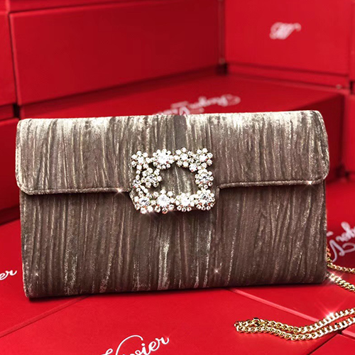 ROGER VIVIER 로저비비에 벨벳 체인클러치 24CM R30588