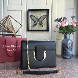 FERRAGAMO 페레가모 플랩백 라지 21G671-4