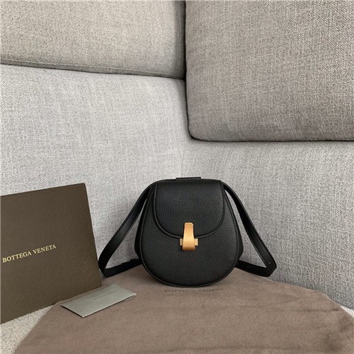 BOTTEGA VENETA 보테가베네타 앵글 BV576643  신상