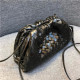 BOTTEGA VENETA 보테가베네타 버터카프 더 파우치백 BV2300-1 신상