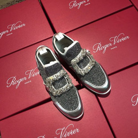 ROGER VIVIER 로저비비에 스니커즈 (250사이즈 주문제작)