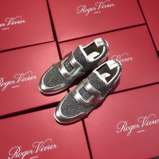 ROGER VIVIER 로저비비에 스니커즈 (250사이즈 주문제작)