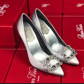 ROGER VIVIER 로저비비에 신상 힐&플랫슈즈 (220,250사이즈 주문제작)