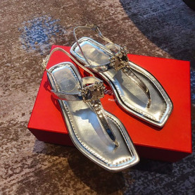 ROGER VIVIER 로저비비에 슬리퍼 신상