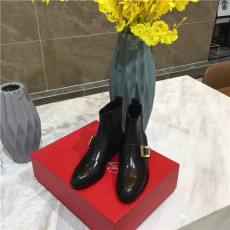 ROGER VIVIER 로저비비에 부츠신상 (250사이즈 주문제작)