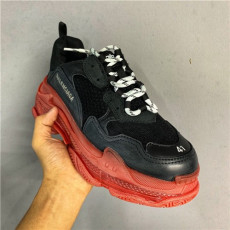 BALENCIAGA 발렌시아가 트리플 S 스니커즈
