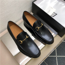 GUCCI 구찌 남성용 구두  신상