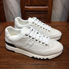 HERMES 에르메스 남성용 스니커즈 봄신상