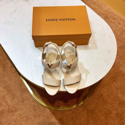 LOUIS VUITTON 루이비통 샌들봄신상