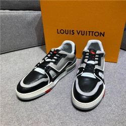 LOUIS VUITTON 루이비통 남성용 스니커즈신상