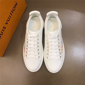 LOUIS VUITTON 루이비통 남성용 스니커즈 신상