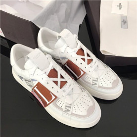 VALENTINO 발렌티노 남여공용 스니커즈 V901870-1 2020/신상 (한사이즈 크게 나옴)