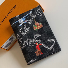 LOUIS VUITTON 루이비통 여권지갑 M64411-2