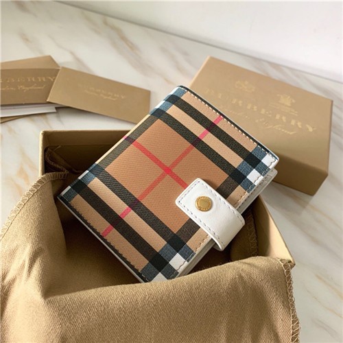 BURBERRY 버버리 지갑  신상 B50140-1