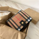 BURBERRY 버버리 지갑  신상 B50140-1